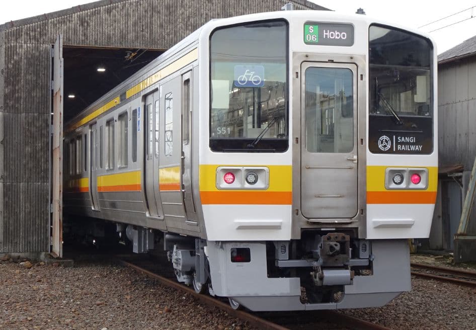 三岐鉄道(株)JR東海211系転用改造