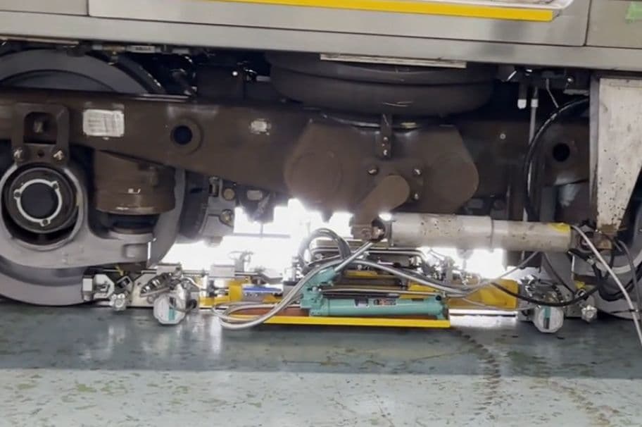 簡易車両移動機1